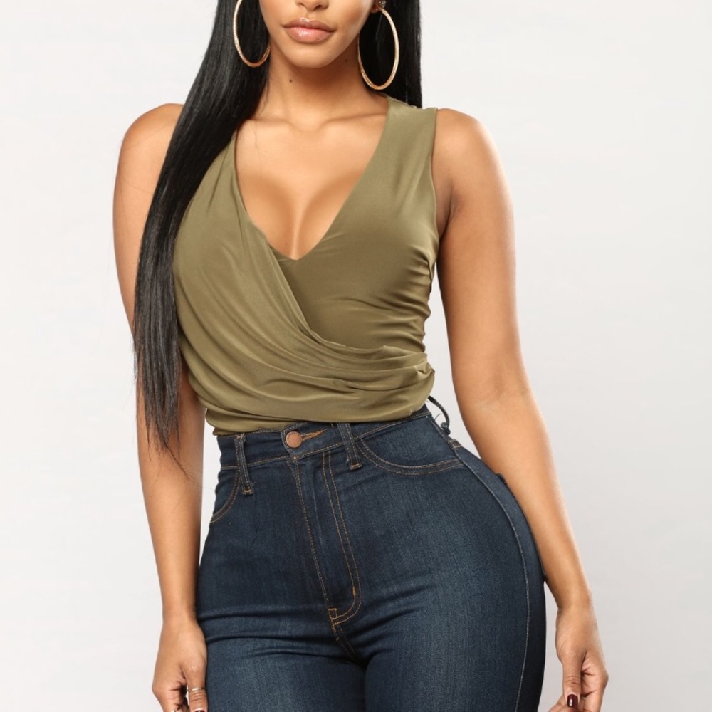Fashion nova body suit